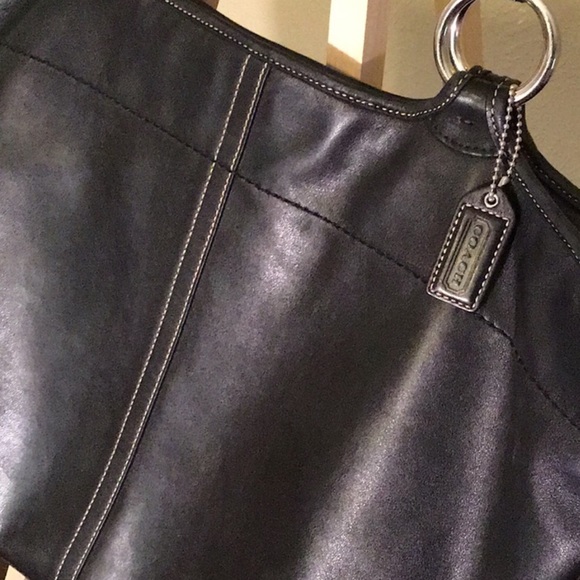 COACH LEATHER TOTE LEATHER EXCELLENT CONDITION - Picture 2 of 8